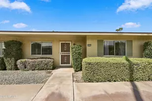 10915 W Santa Fe Dr, Sun City, AZ 85351 - Photo 2