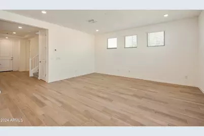 17135 W Corrine Drive, Surprise, AZ 85388 - Photo 6
