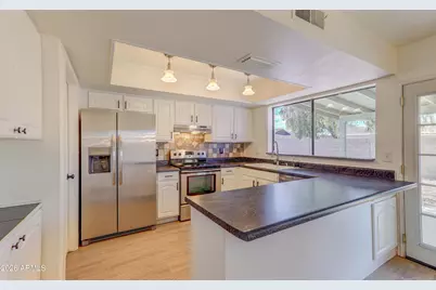 18652 N 12th Avenue, Phoenix, AZ 85027 - Photo 6