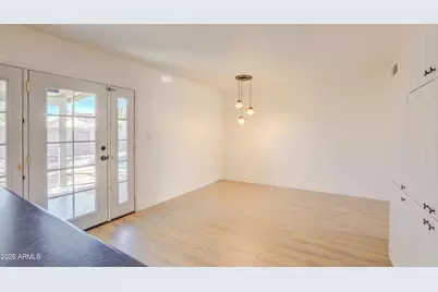18652 N 12th Avenue, Phoenix, AZ 85027 - Photo 10