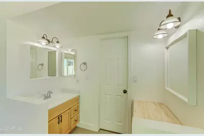 18652 N 12th Avenue, Phoenix, AZ 85027 - Photo 18