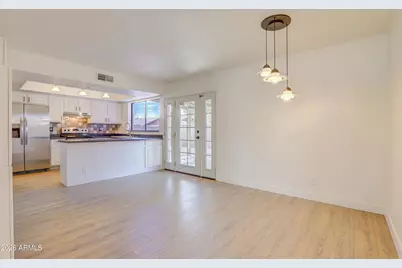 18652 N 12th Avenue, Phoenix, AZ 85027 - Photo 12