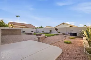 11666 W Yucca Ct, Surprise, AZ 85378 - Photo 28