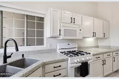 11666 W Yucca Court, Surprise, AZ 85378 - Photo 10