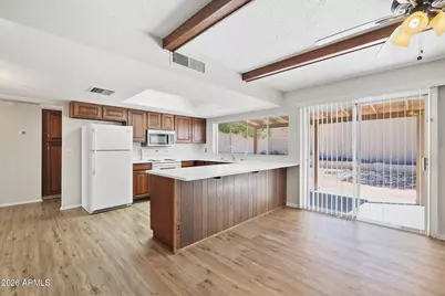 852 E Acapulco Lane, Phoenix, AZ 85022 - Photo 10