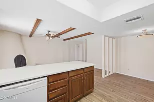 852 E Acapulco Ln, Phoenix, AZ 85022 - Photo 16