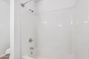 852 E Acapulco Ln, Phoenix, AZ 85022 - Photo 22