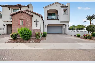 2427 E Goldcrest Street, Gilbert, AZ 85297 - Photo 2