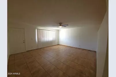 5714 W Virginia Avenue, Phoenix, AZ 85035 - Photo 2