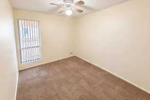 6626 N Majorca Ln W, Phoenix, AZ 85016 - Photo 30