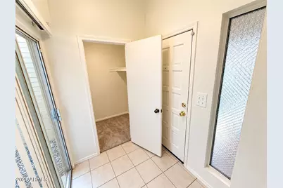 6626 N Majorca Lane W, Phoenix, AZ 85016 - Photo 8