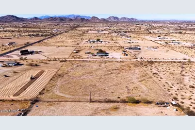 54175 W Camino Real #69 Road, Maricopa, AZ 85139 - Photo 2