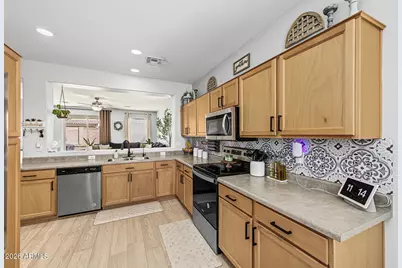 215 S 191st Drive, Buckeye, AZ 85326 - Photo 6