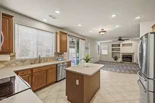 26143 N 67th Ln, Peoria, AZ 85383 - Photo 32
