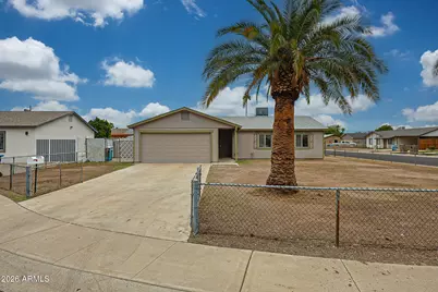 4837 N 81st Avenue, Phoenix, AZ 85033 - Photo 6