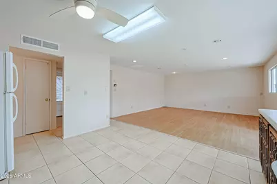 4837 N 81st Avenue, Phoenix, AZ 85033 - Photo 10