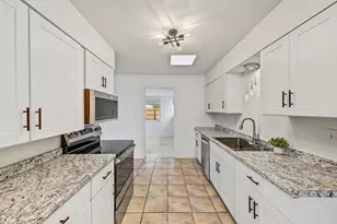 12214 N Augusta Dr, Sun City, AZ 85351 - Photo 12