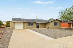 12214 N Augusta Dr, Sun City, AZ 85351 - Photo 2