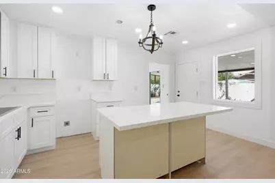 6402 W Orange Drive, Glendale, AZ 85301 - Photo 16