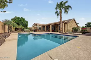 734 W Goldfinch Way, Chandler, AZ 85286 - Photo 2