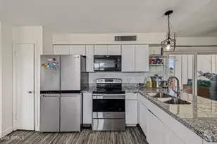 2512 N 48th Dr N, Phoenix, AZ 85035 - Photo 2