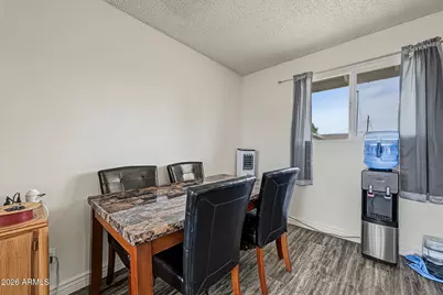 2512 N 48th Drive N, Phoenix, AZ 85035 - Photo 4
