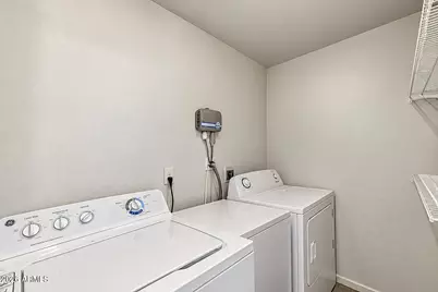 2512 N 48th Drive N, Phoenix, AZ 85035 - Photo 12