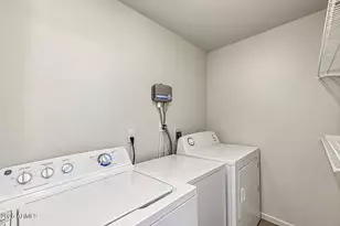 2512 N 48th Dr N, Phoenix, AZ 85035 - Photo 12