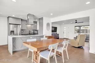 1225 E Seldon Ln, Phoenix, AZ 85020 - Photo 6