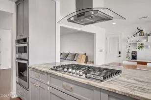 1225 E Seldon Ln, Phoenix, AZ 85020 - Photo 1