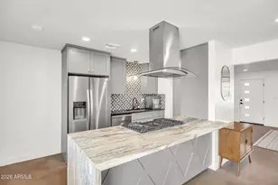 1225 E Seldon Ln, Phoenix, AZ 85020 - Photo 2