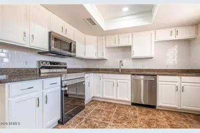 2812 N 45th Avenue, Phoenix, AZ 85035 - Photo 2