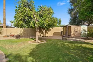 1001 E Aire Libre Ave, Phoenix, AZ 85022 - Photo 24