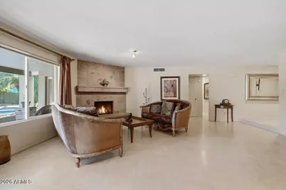 1001 E Aire Libre Avenue, Phoenix, AZ 85022 - Photo 4