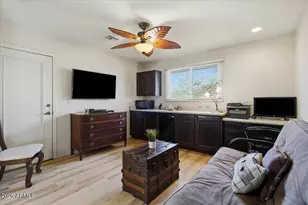 1001 E Aire Libre Ave, Phoenix, AZ 85022 - Photo 12