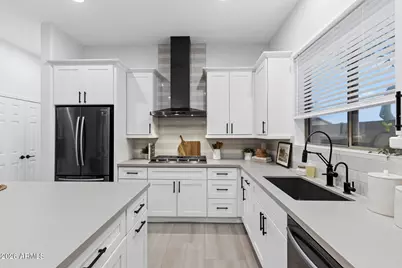 33802 N 23rd Drive, Phoenix, AZ 85085 - Photo 2