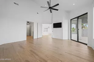 4024 E Paradise Dr, Phoenix, AZ 85028 - Photo 16