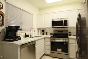 7801 N 44th Dr, Glendale, AZ 85301 - Photo 4