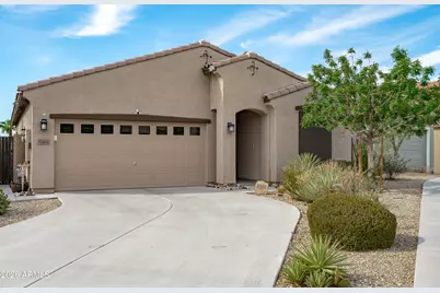17452 W Spring Drive, Goodyear, AZ 85338 - Photo 4