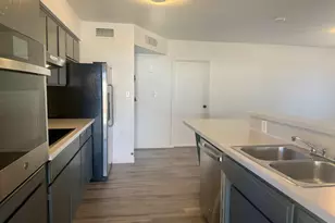 3216 W Peoria Ave, Phoenix, AZ 85029 - Photo 6