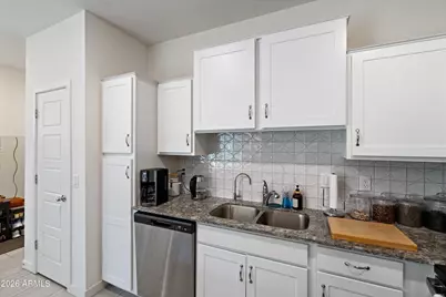 2257 W Echo Lane, Phoenix, AZ 85021 - Photo 14