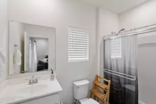 2257 W Echo Ln, Phoenix, AZ 85021 - Photo 20