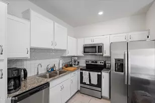 2257 W Echo Ln, Phoenix, AZ 85021 - Photo 12