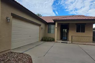 18281 N Calacera St, Maricopa, AZ 85138 - Photo 2