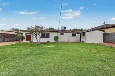 8221 N 31st Avenue, Phoenix, AZ 85051 - Photo 28
