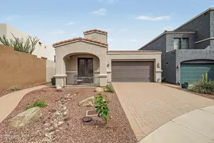 8163 N 13th Wy, Phoenix, AZ 85020 - Photo 1