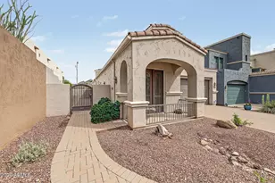 8163 N 13th Wy, Phoenix, AZ 85020 - Photo 2