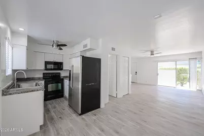 4610 N 68th Street #414, Scottsdale, AZ 85251 - Photo 1