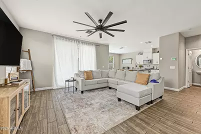 1255 N Arizona Avenue #1122, Chandler, AZ 85225 - Photo 4