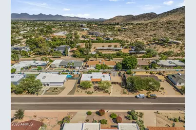 9601 N 35th Place, Phoenix, AZ 85028 - Photo 30